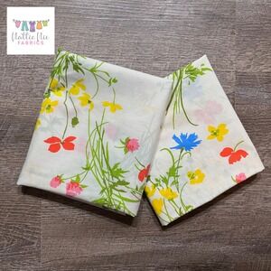 Vintage pair of pillowcases,‎ colorful bold floral, Fieldcrest Perfection